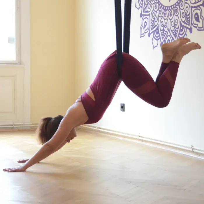 “Bevezetés az aerial jógába” ingyenes gyakorlás – 70′