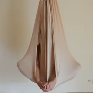 EsztAerial aerial jóga online